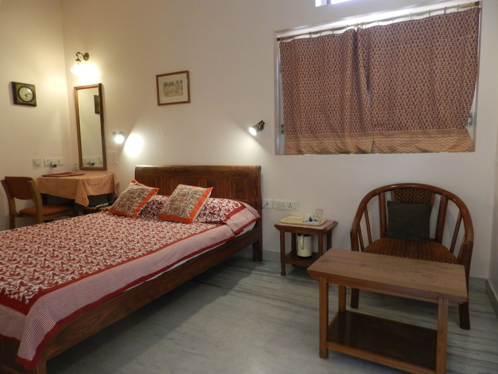 ECONOMY, DOUBLE BED