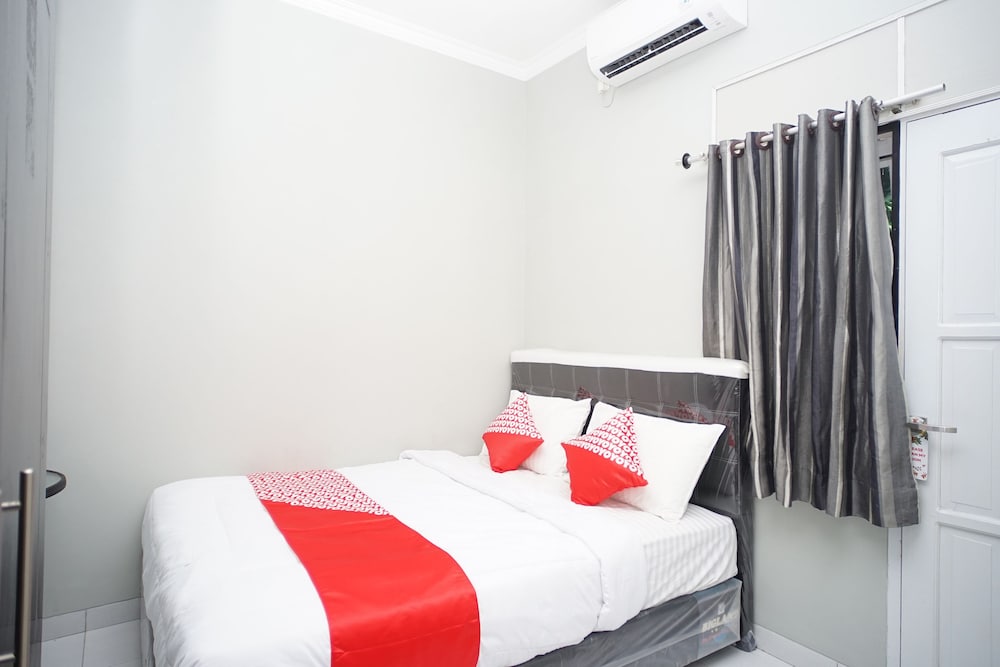 OYO 1007 Alletha Guest House 2 12/24
