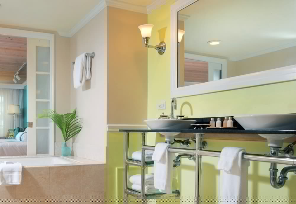 Ocean Key Resort and Spa 27/76