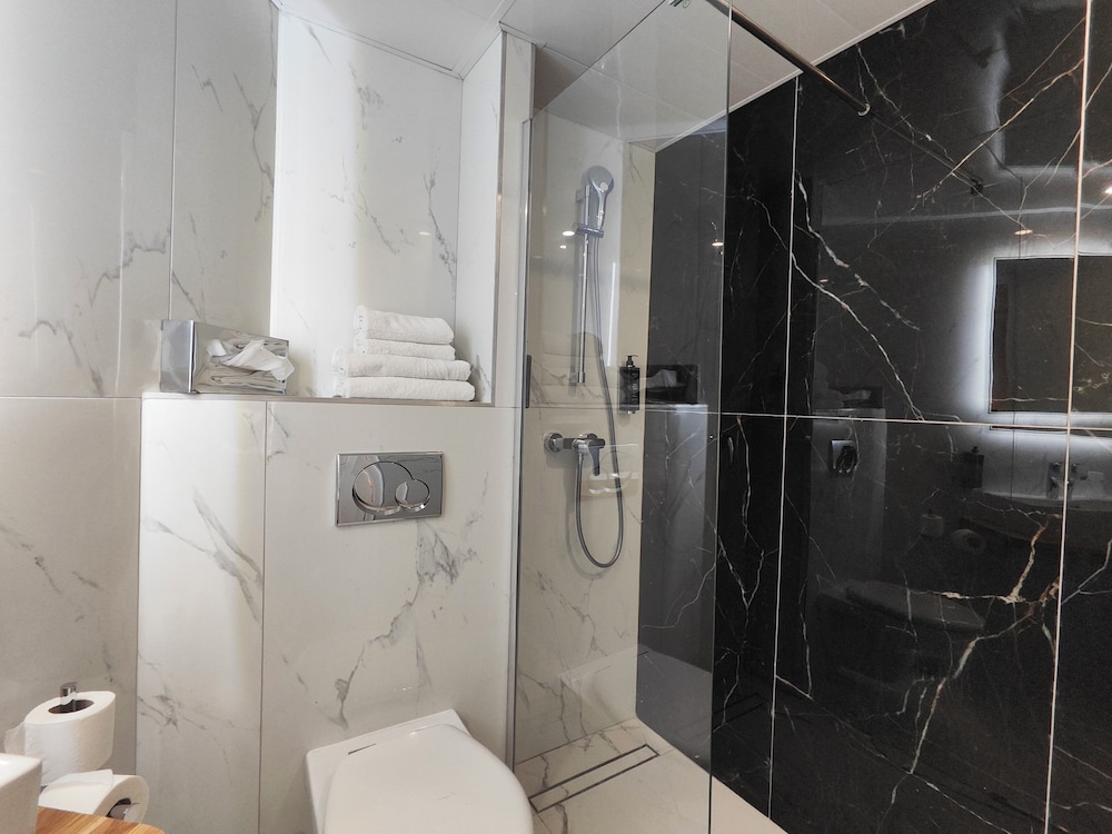 Atelier Montparnasse Hotel 65/66
