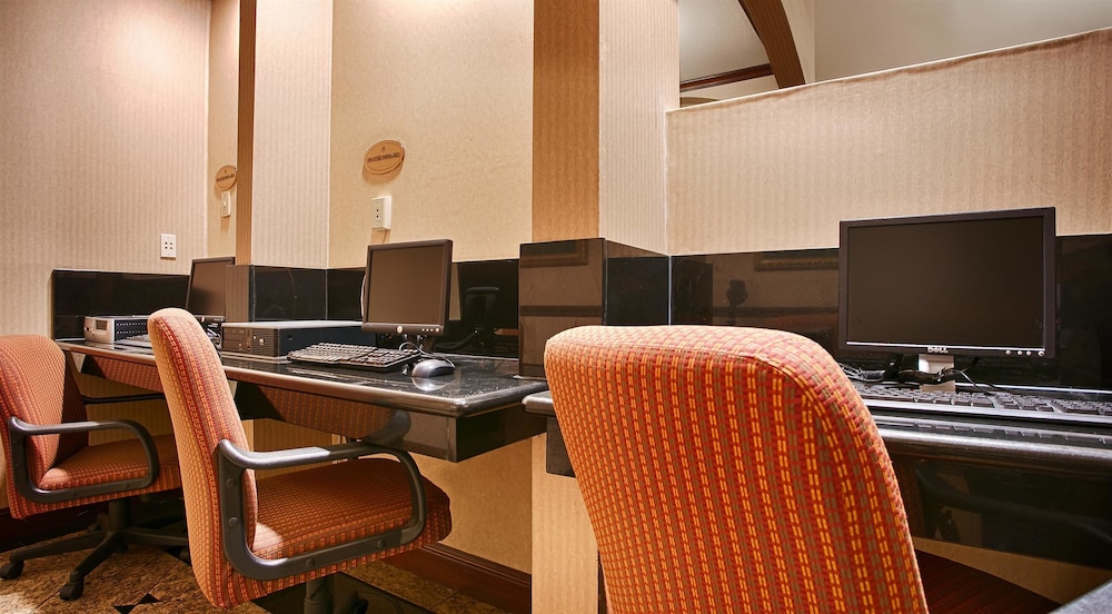 Best Western Plus Heritage Inn 42/44