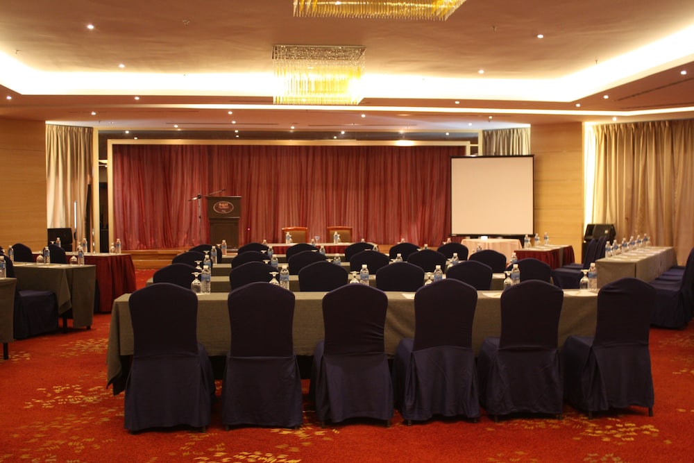 Sabah Oriental Hotel 56/69