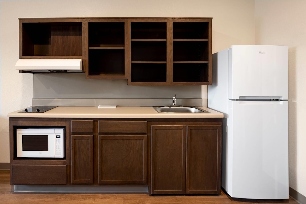 Woodspring Suites Naples 43/53