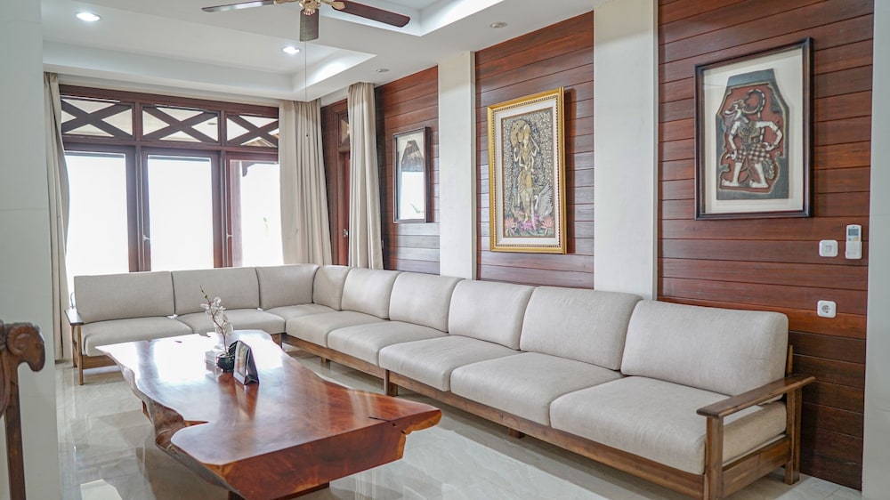 Mutiara Carita Cottages 41/72