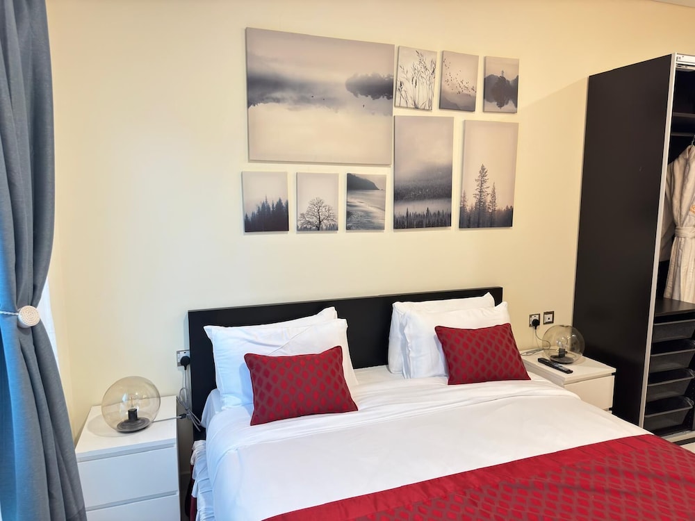 Al Manzil Residence & Suites 24/54