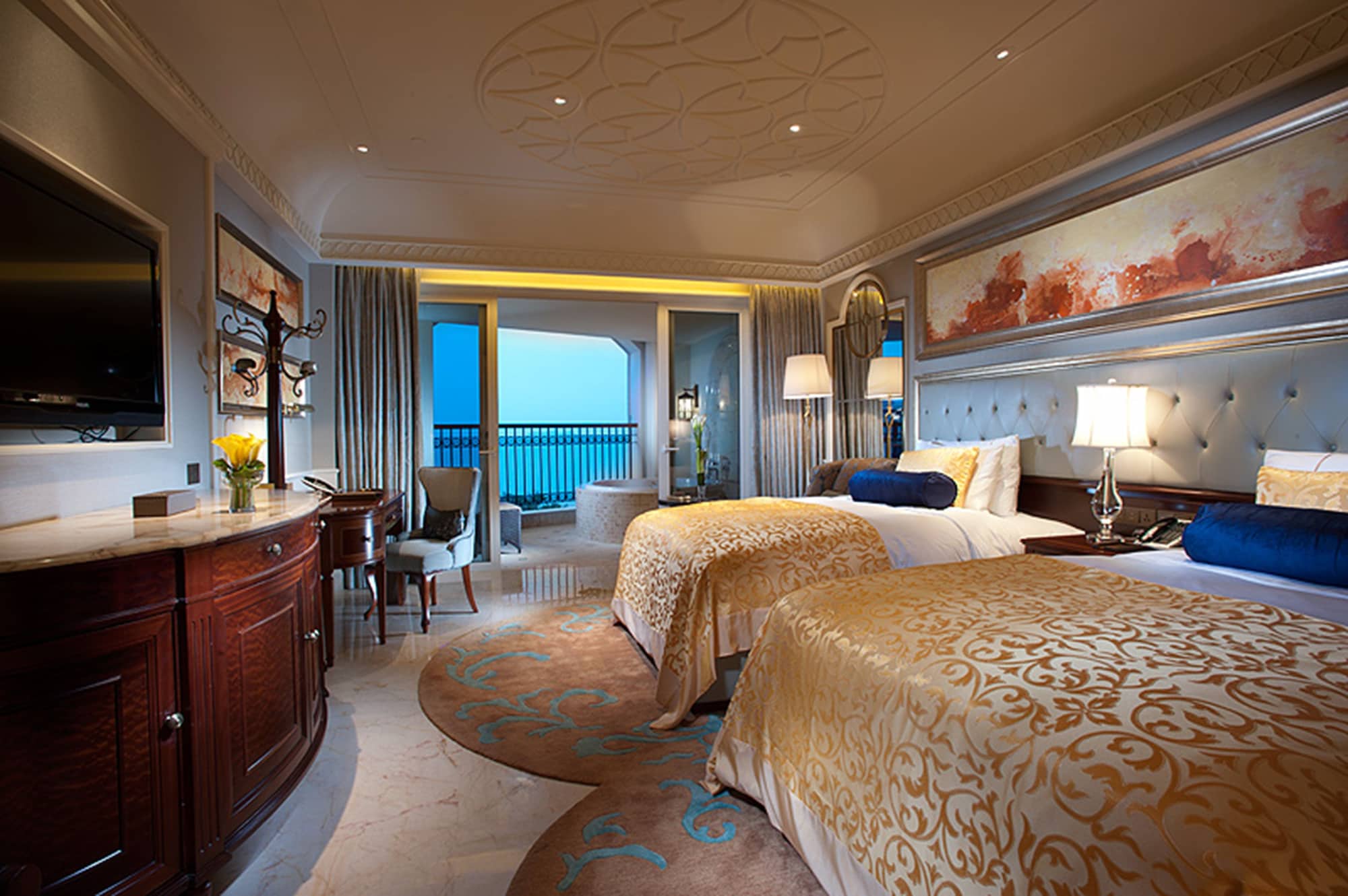 Plaza, Crowne, Deluxe, 2 Double Beds