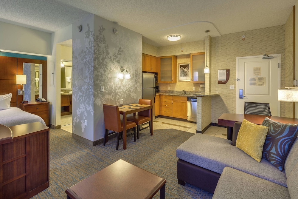 Residence Inn Ocala 7/36