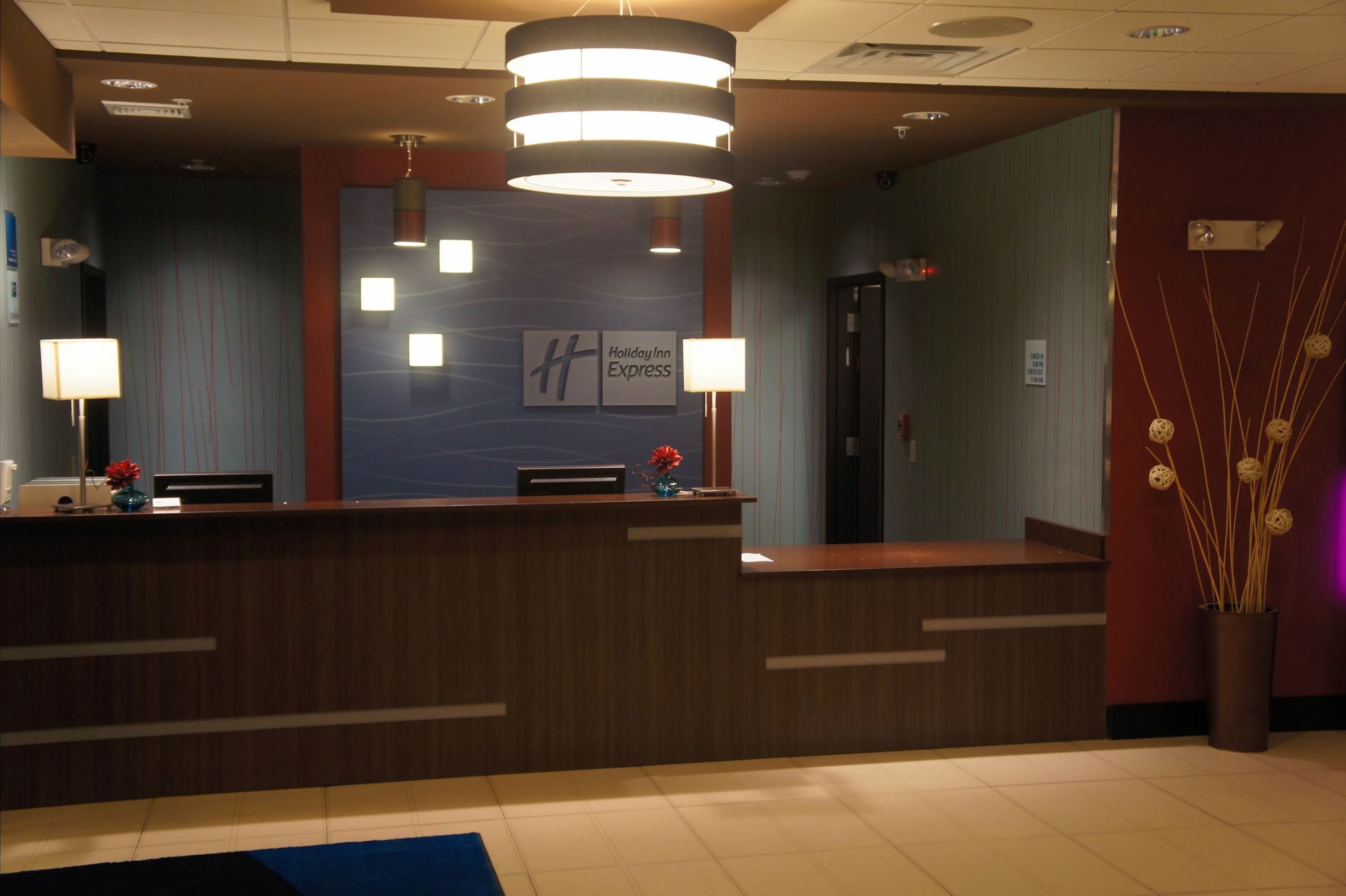 Holiday Inn Express Hotel Suites York Ne Market Street 3/46