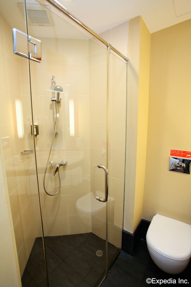 Ibis Singapore Novena Hotel 45/50