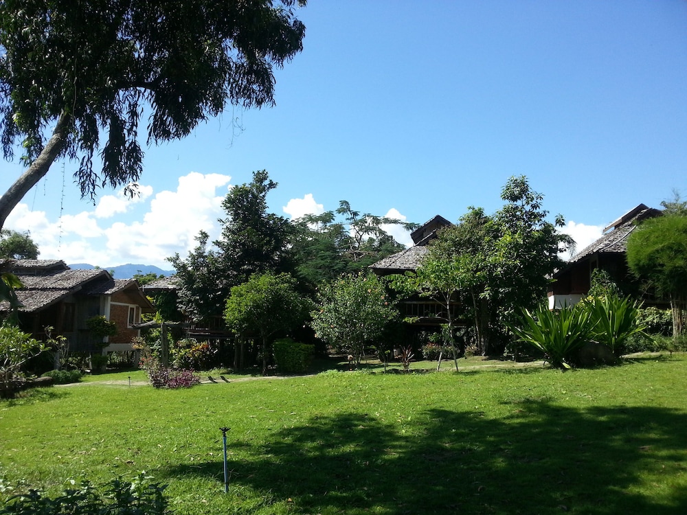 Pai Love & Baan Chon Phao Resort 27/35