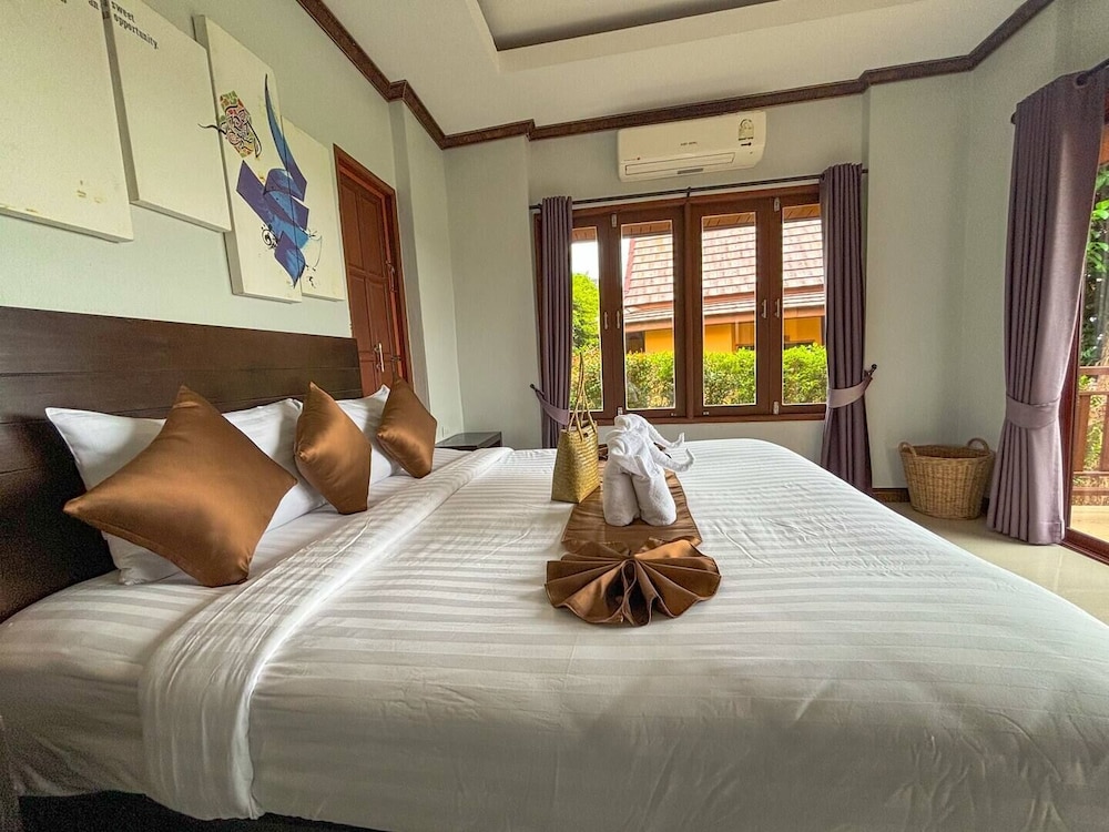 1 BEDROOM, VILLA, SEA VIEW