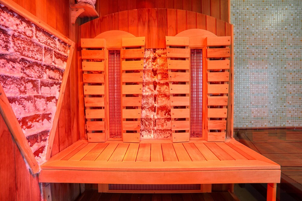Erzsebet Hotel 24/46
