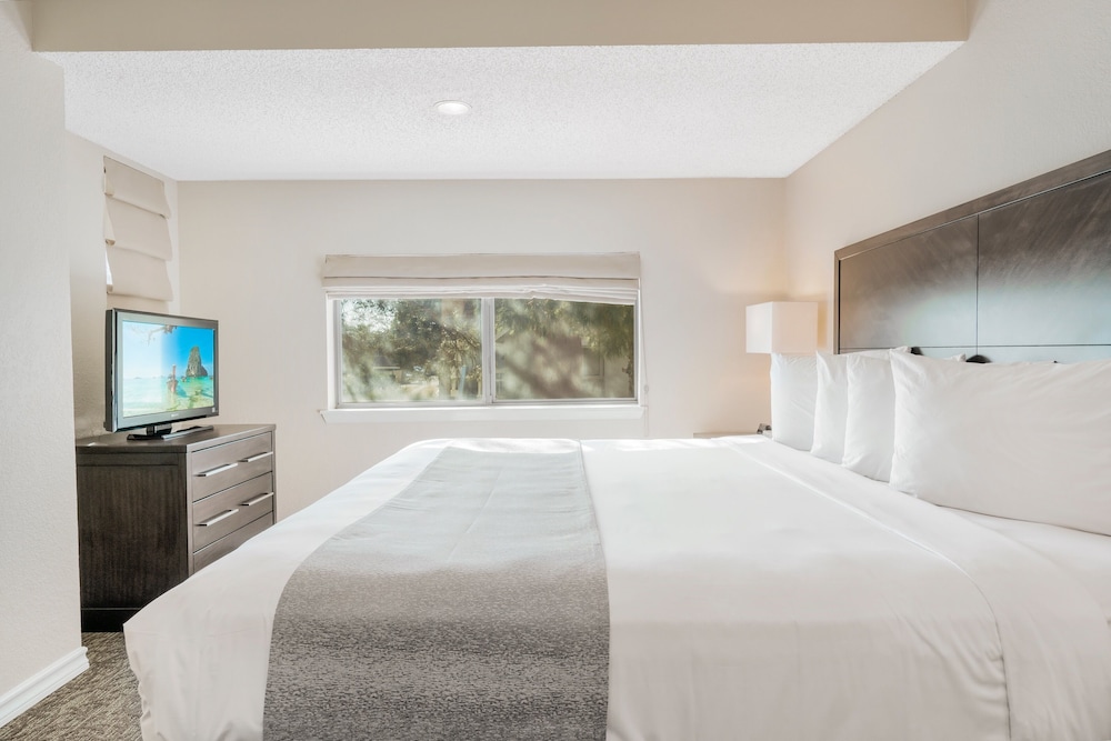 Chase Suite Hotel El Paso 9/59