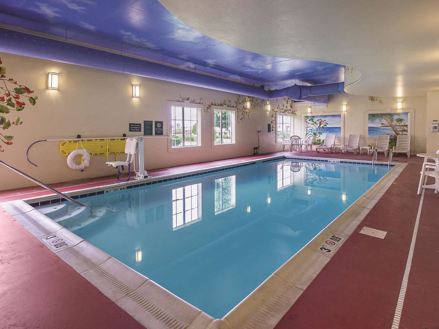 La Quinta Inn & Suites by Wyndham Bowling Green 29/51