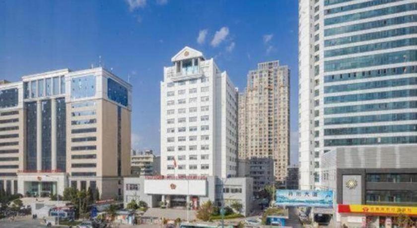 Venus International Hotel (Kunming Tongde Plaza) 8/60