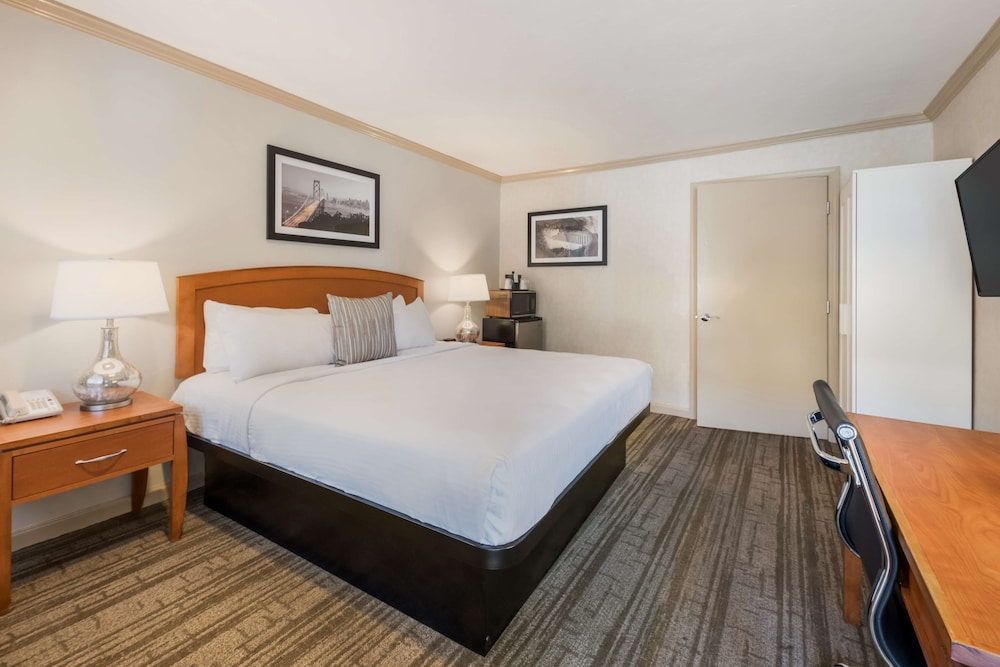 Surestay Plus Hotel By Best Western Mountain View 26/70