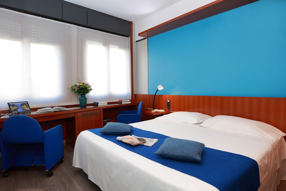 Mediolanum Hotel 24/71