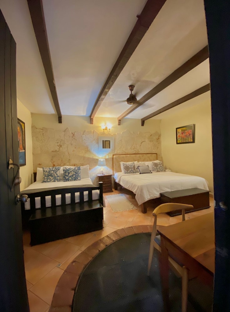 Hotel Dona Elvira 40/70