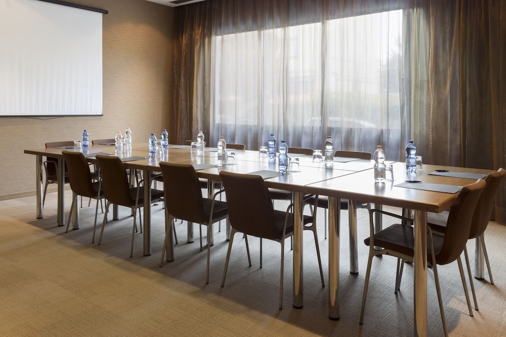 Ac Hotel Padova By Marriott 42/50