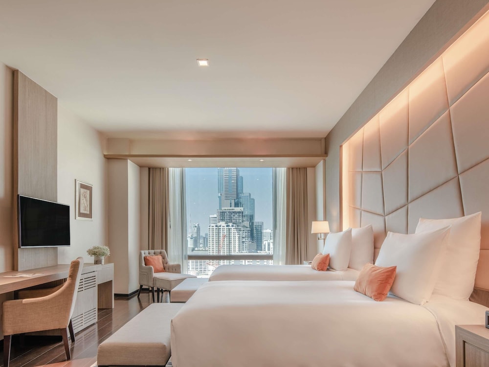 DELUXE, TWIN BEDS