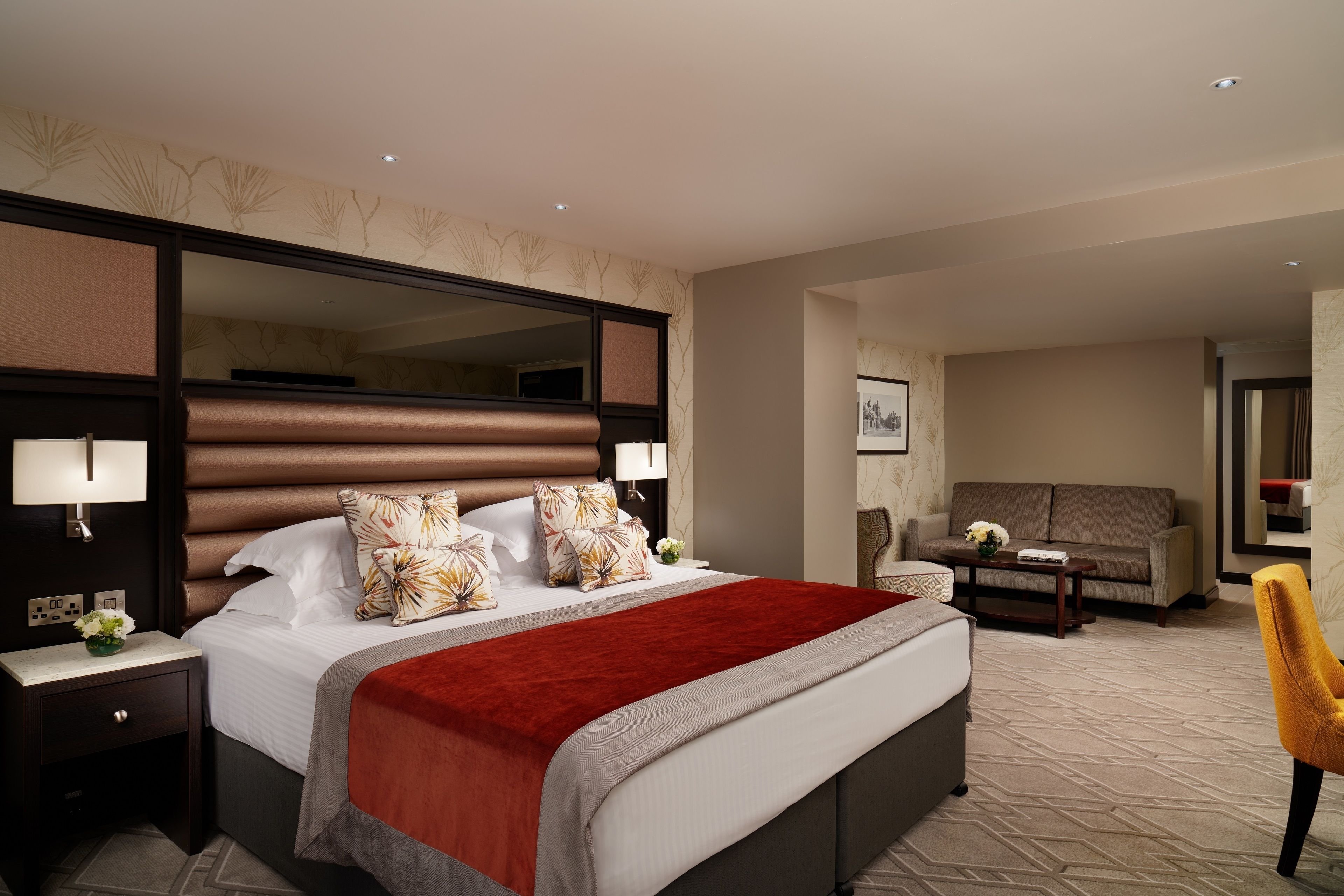 Suite, City View