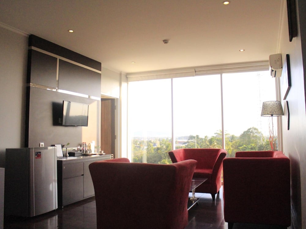 Noola Hotel Cilacap 6/68
