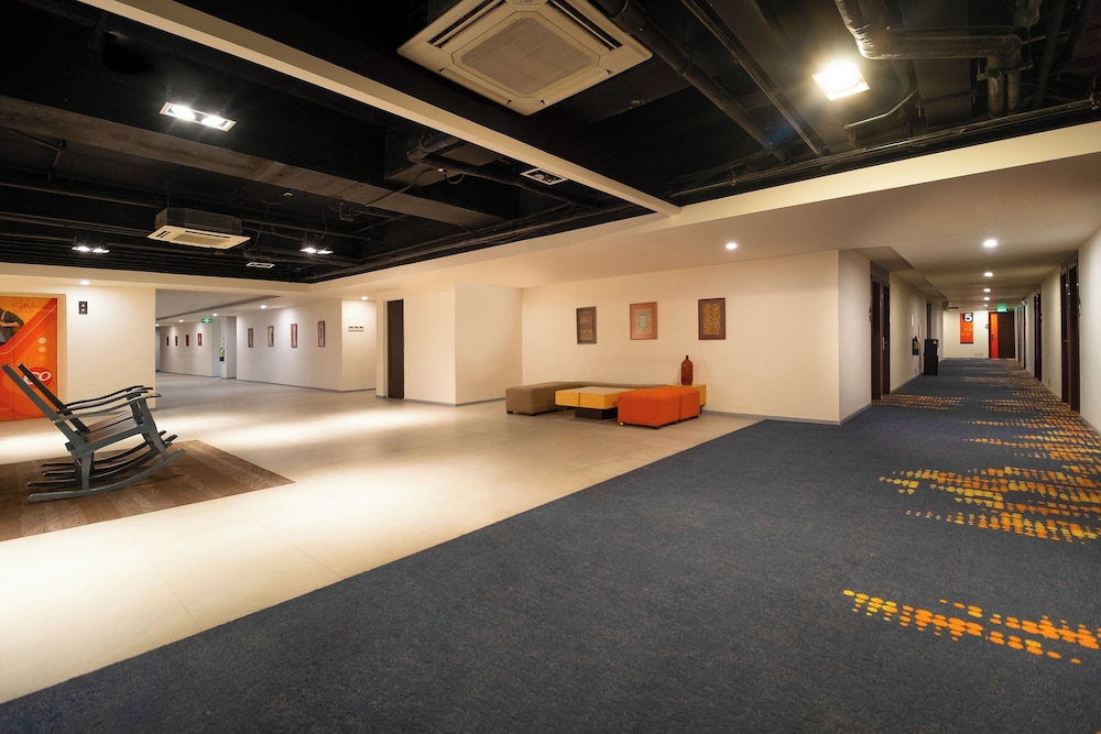 Go Hotels Mandaluyong 38/40