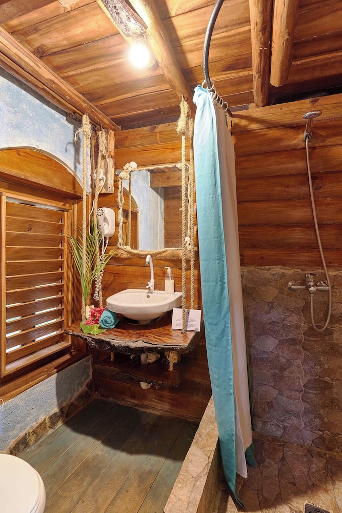 Chalet Tropical Village B&amp;B 74/74
