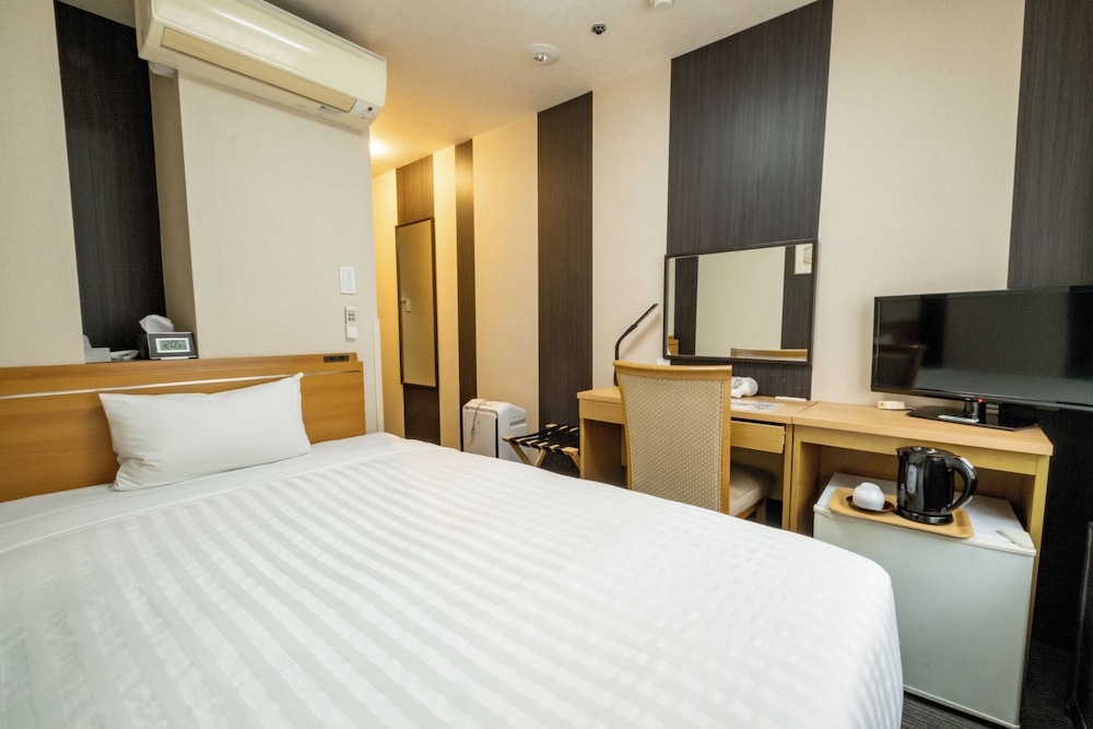 Room, Single, Single Bed, Electronic Cigarette Only, Smoking