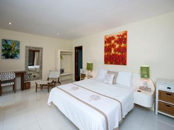 2 Bedrooms, Villa