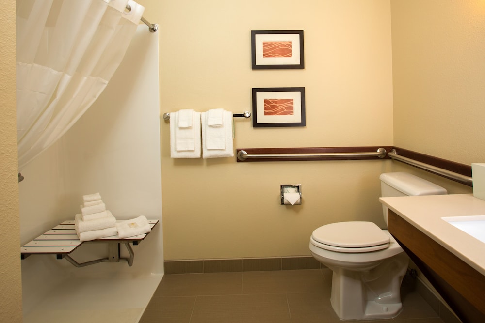 Comfort Inn & Suites Spokane Valley Central 35/40