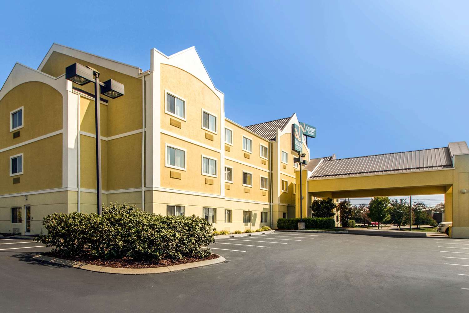 Quality Suites Corbin North 11/13