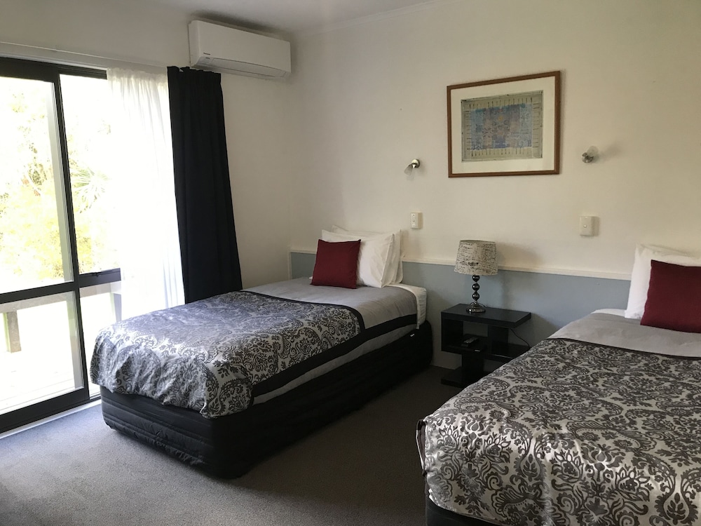 Aotearoa Lodge 12/39