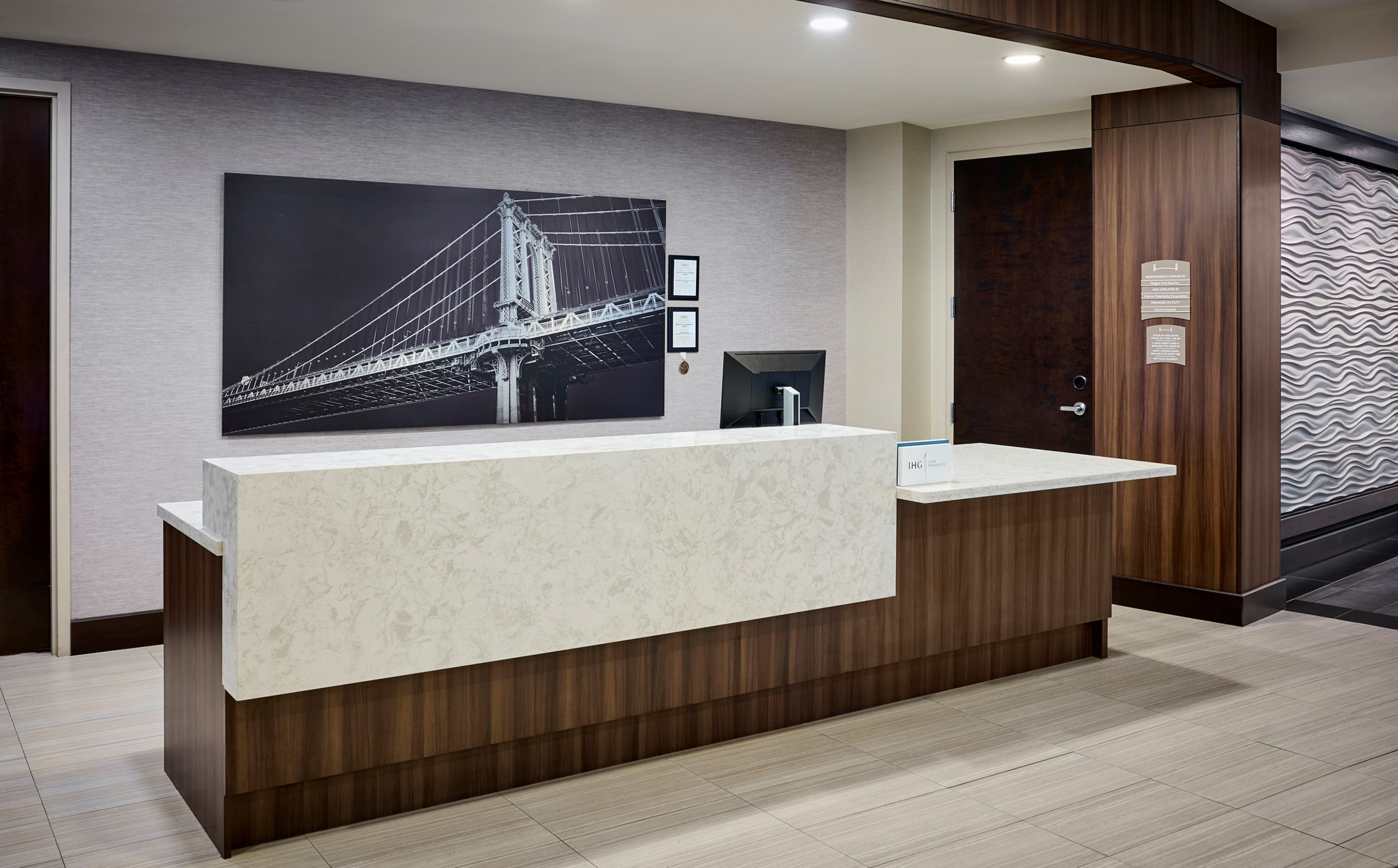 STAYBRIDGE SUITES NIAGARA-ON-THE-LAKE 12/61