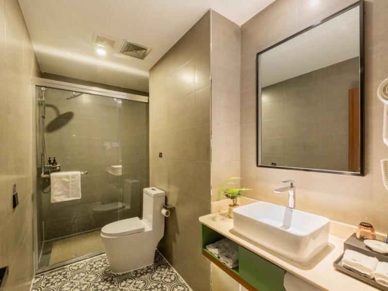 Gem Fuyang City Linquan County Jiangziya Plaza Hotel 32/35