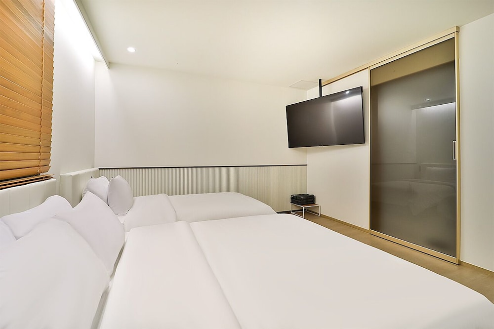 Busan H-Avenue Hotel Seomyeon Station 22/58