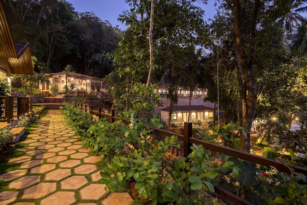 Stone Wood Nature Resort 33/43