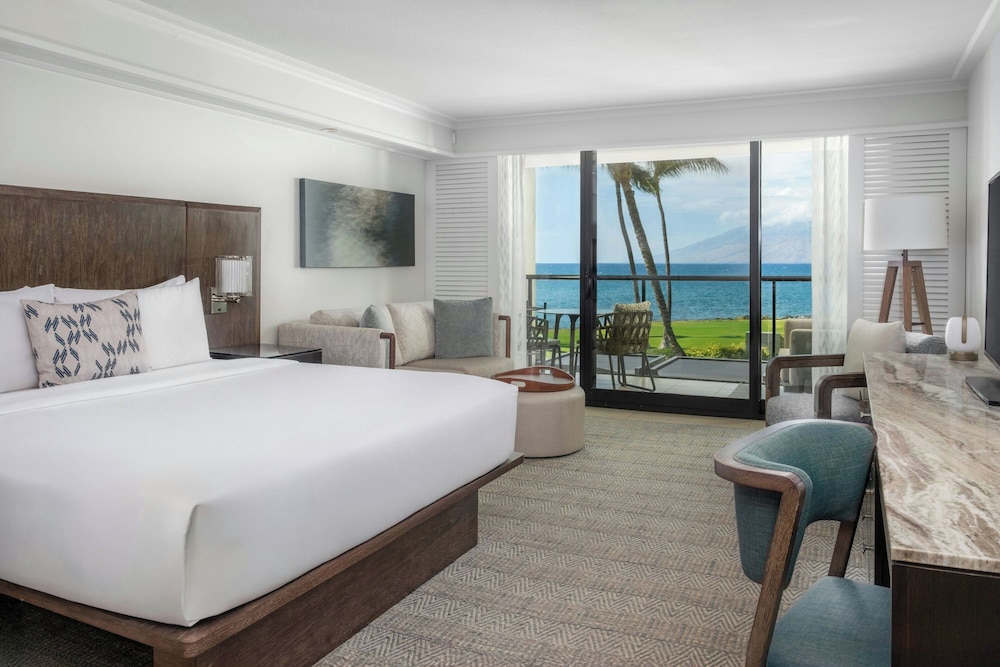 PREMIUM, KING BED, OCEAN VIEW, BALCONY, ACCESSIBLE