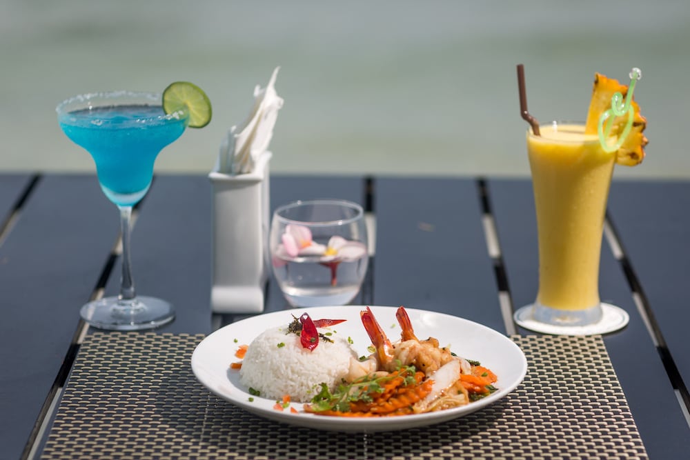 Mary Beach Hotel and Resort 24/50