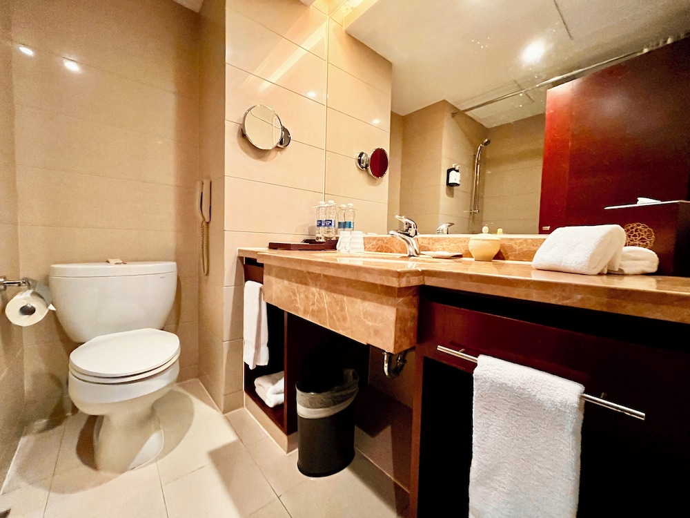Ningbo Portman Plaza Hotel 60/63