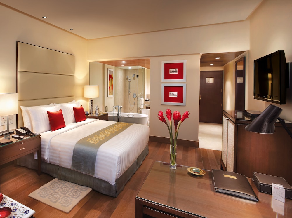 غرفة بسرير كينج تُحدَّد عند الوصول، The Oberoi Mumbai 4/10