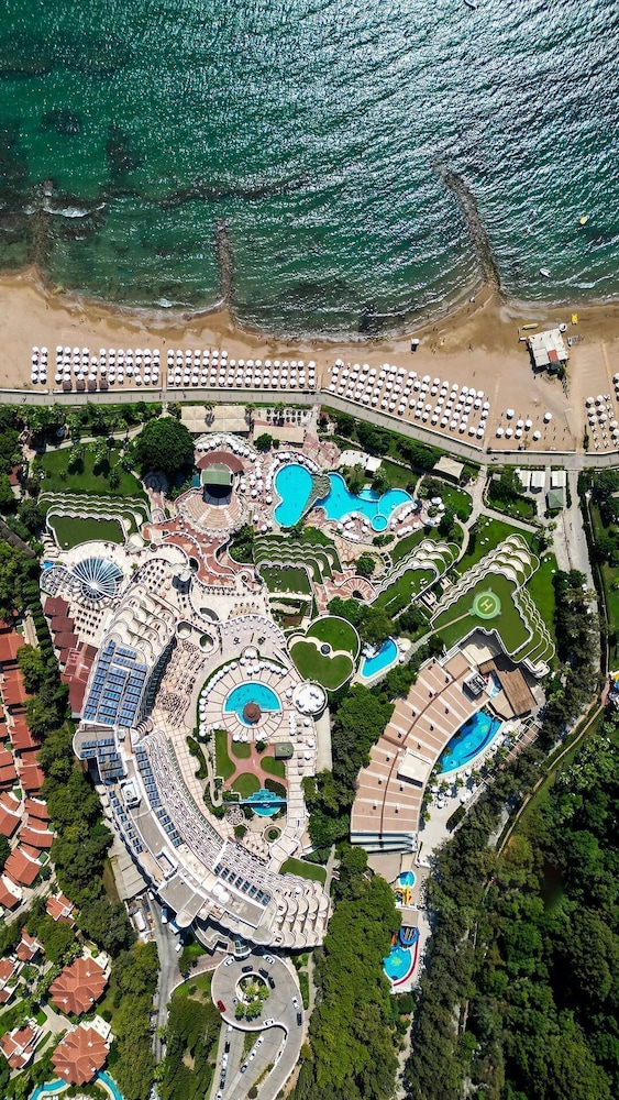 Sunrise Queen Resort 44/50