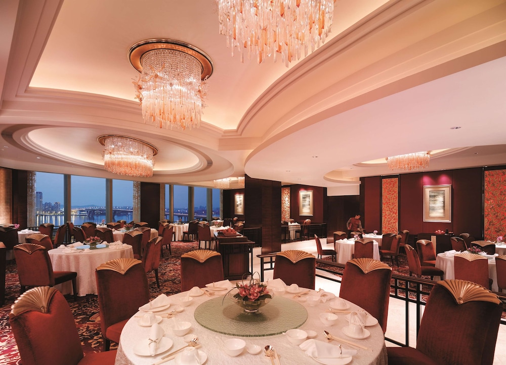 Shangri La Guangzhou 47/66