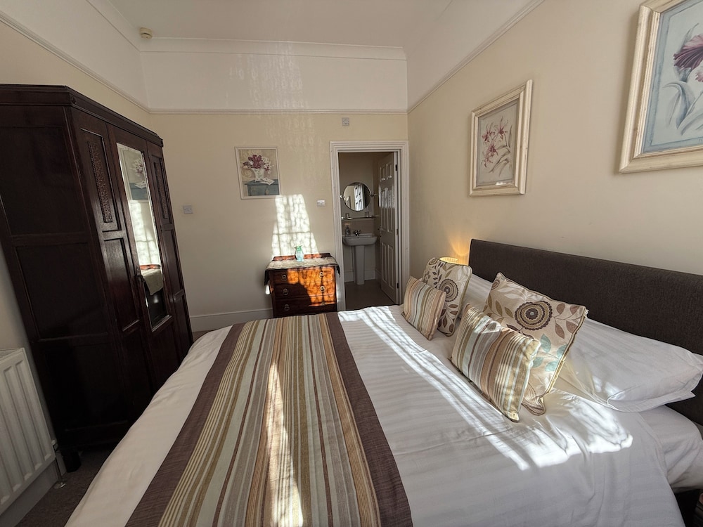 Spring Garden Guest House 9/50