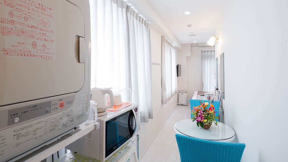 Living Inn Asahibashiekimae Premier 46/60