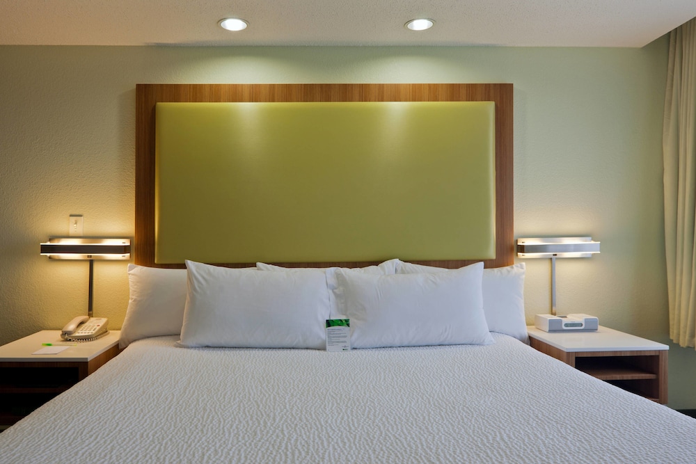 Springhill Suites Lansing West 4/21