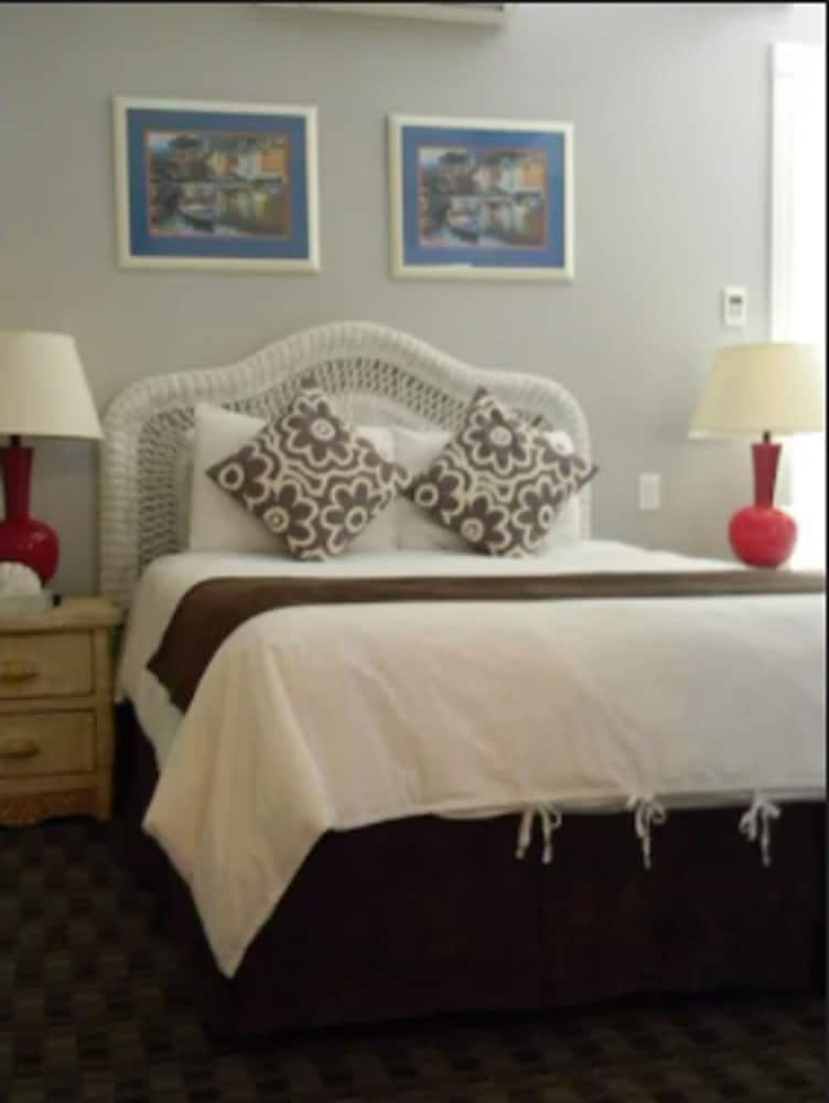 Glenmore Plaza Hotel 3/59