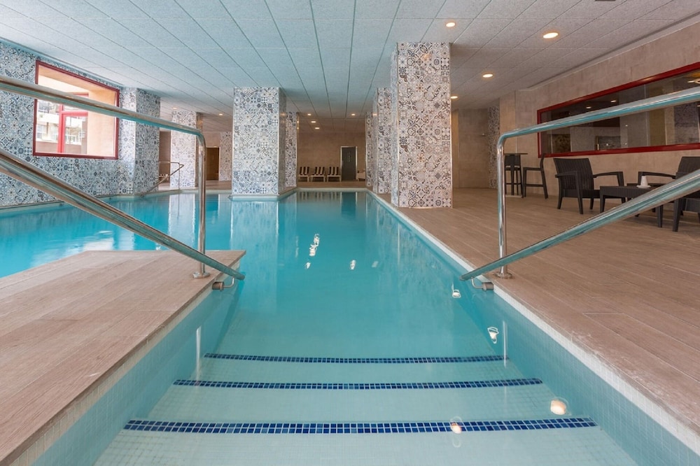 Hotel Angela 3/69