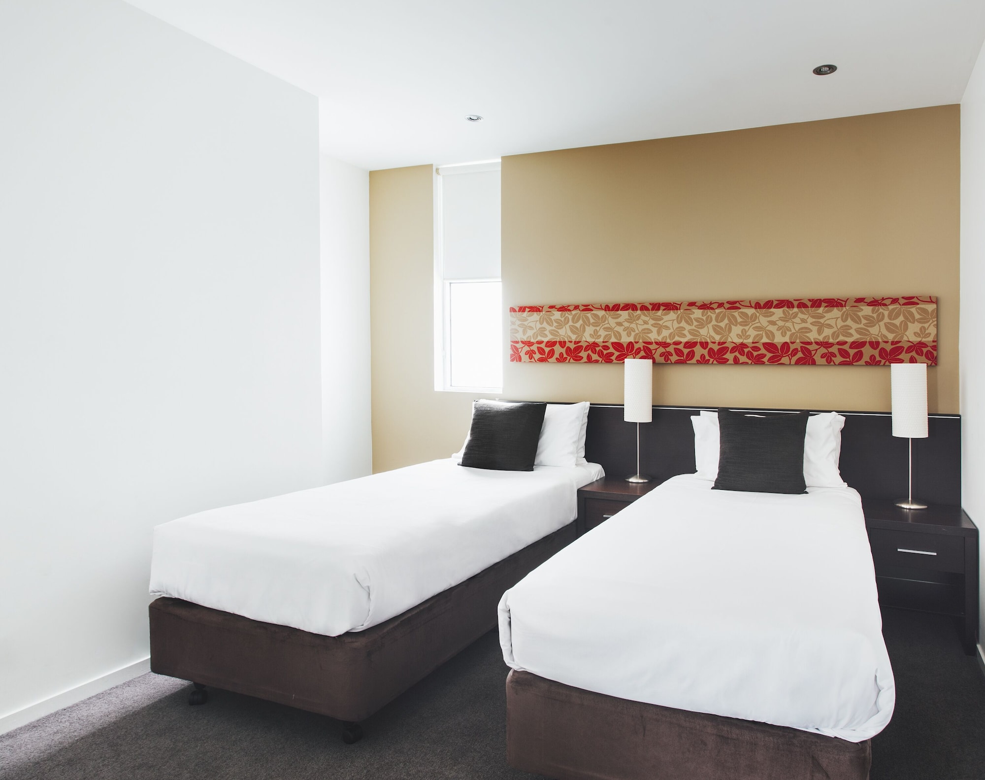 2 BEDROOMS, APARTMENT
