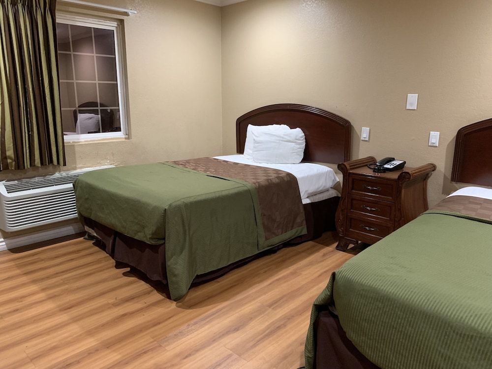 Express Inn & Suites Ontario 18/30
